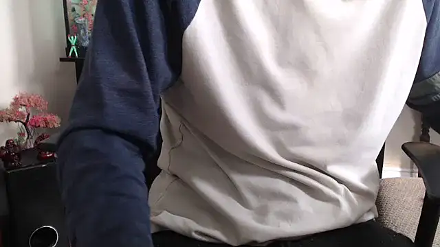 EspanolVato online show from March 13, 2026, 8:15 pm