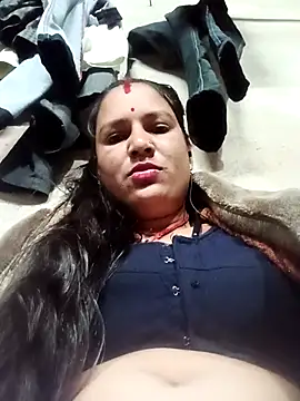 Snapshot of Hot_hiuj chatting on February 10, 2026, 8:13 pm Hot hiuj online show from February 10, 2026, 8:13 pm