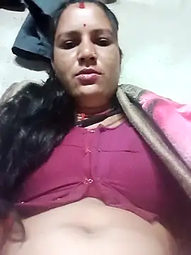 Snapshot of Hot_hiuj chatting on February 13, 2026, 9:00 pm Hot hiuj online show from February 13, 2026, 9:00 pm