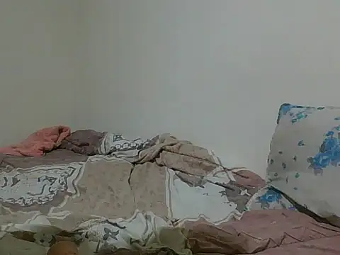 Snapshot of lebogangkat chatting on January 16, 2026, 8:13 pm lebogangkat online show from January 16, 2026, 8:13 pm