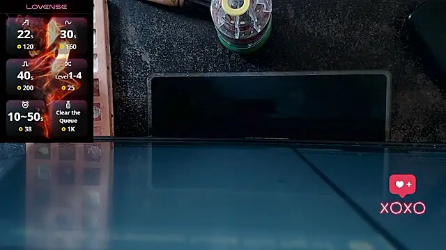 Naughty QueenXoXo online show from January 8, 2026, 2:41 pm