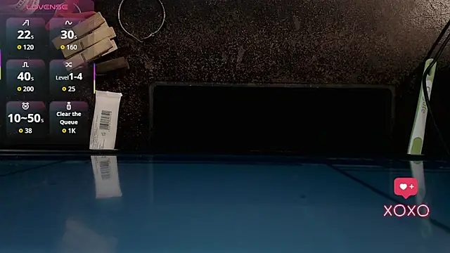 Naughty QueenXoXo online show from January 10, 2026, 2:02 am