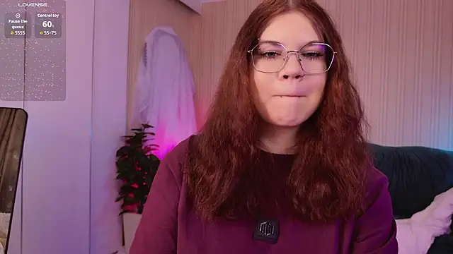 Snapshot of A_Lot_of_Bunny chatting on February 22, 2026, 9:08 am A Lot of Bunny online show from February 22, 2026, 9:08 am