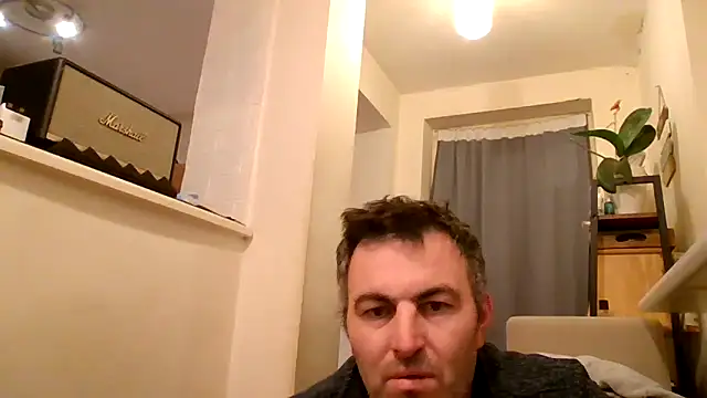 Snapshot of Hakfin666 chatting on April 25, 2026, 3:42 am Hakfin666 online show from April 25, 2026, 3:42 am