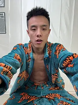 Snapshot of TOYOTA-01 chatting on March 5, 2026, 1:40 pm TOYOTA-01 online show from March 5, 2026, 1:40 pm