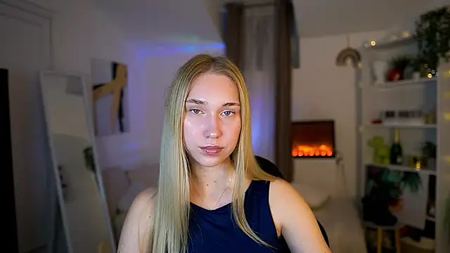 Snapshot of MilaBunny2000 chatting on February 2, 2026, 11:31 am MilaBunny2000 online show from February 2, 2026, 11:31 am