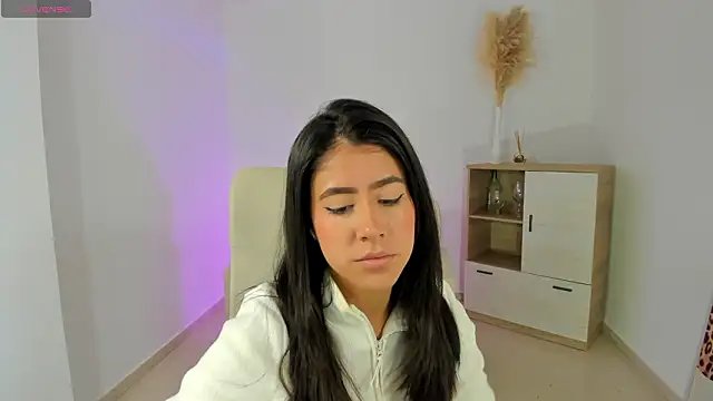 Snapshot of Sussan_Monroe chatting on February 13, 2026, 8:54 am Sussan Monroe online show from February 13, 2026, 8:54 am