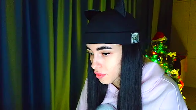 Snapshot of Vlada_Elfie chatting on January 14, 2026, 6:02 pm Vlada Elfie online show from January 14, 2026, 6:02 pm