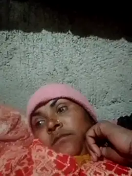 Hotbabe53 online show from January 14, 2026, 4:12 pm