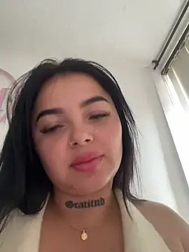 Snapshot of Mia__Bloom chatting on March 3, 2026, 1:17 pm Mia Bloom online show from March 3, 2026, 1:17 pm
