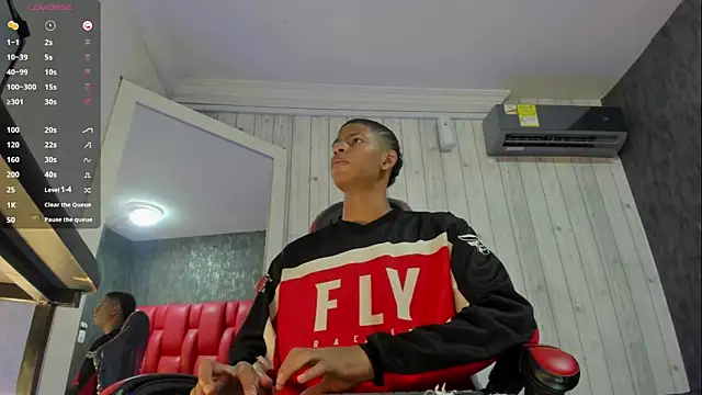 Snapshot of _erick_j chatting on February 13, 2026, 8:27 pm erick j online show from February 13, 2026, 8:27 pm