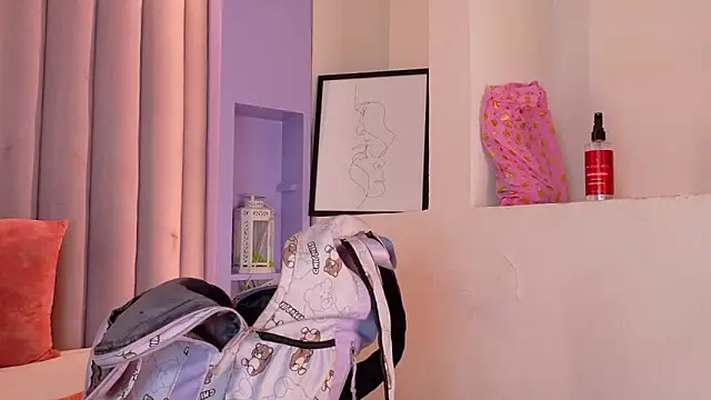 AmberStonne   online show from April 14, 2026, 2:50 am