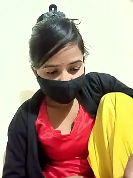 Snapshot of Rennu0082 chatting on January 7, 2026, 4:53 pm Rennu0082 online show from January 7, 2026, 4:53 pm