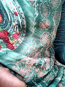 Snapshot of Queen_chayna chatting on January 19, 2026, 4:16 am Queen chayna online show from January 19, 2026, 4:16 am