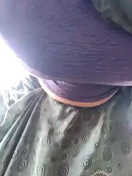 Snapshot of Queen_chayna chatting on March 16, 2026, 8:29 am Queen chayna online show from March 16, 2026, 8:29 am