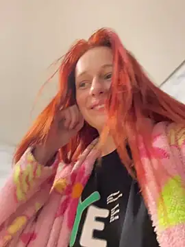 Lily Viola online show from March 12, 2026, 6:36 pm