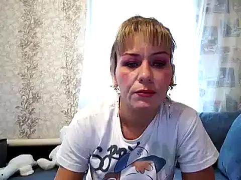 Snapshot of MissKryss chatting on February 7, 2026, 11:47 am MissKryss online show from February 7, 2026, 11:47 am