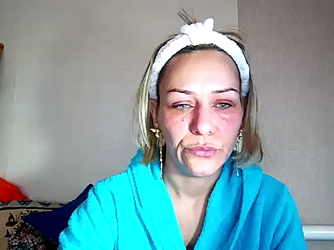 Snapshot of MissKryss chatting on February 8, 2026, 5:33 am MissKryss online show from February 8, 2026, 5:33 am