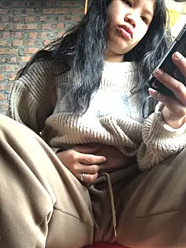 Snapshot of Minhkhue121 chatting on February 1, 2026, 1:48 am Minhkhue121 online show from February 1, 2026, 1:48 am