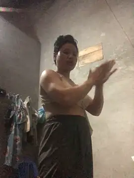 Snapshot of Minhkhue121 chatting on March 4, 2026, 12:33 pm Minhkhue121 online show from March 4, 2026, 12:33 pm