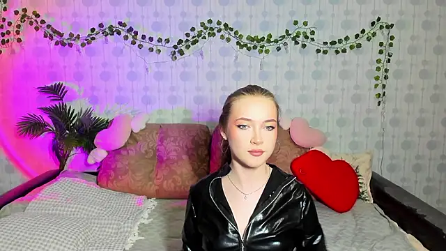 Snapshot of swiity_room_ chatting on February 3, 2026, 4:45 pm swiity room online show from February 3, 2026, 4:45 pm