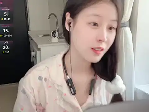 Hanhan-MM online show from January 8, 2026, 7:54 am