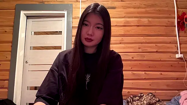 Snapshot of EriVibe chatting on January 7, 2026, 5:37 pm EriVibe online show from January 7, 2026, 5:37 pm