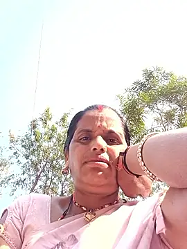 Snapshot of Manvi_hote chatting on January 13, 2026, 9:25 am Manvi hote online show from January 13, 2026, 9:25 am