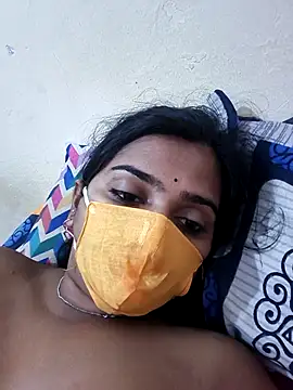 Hotty-Couple26 online show from January 7, 2026, 5:37 pm