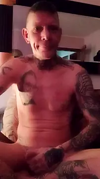 Snapshot of Der_Schoene_Penis chatting on February 9, 2026, 12:20 pm Der Schoene Penis online show from February 9, 2026, 12:20 pm