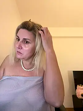 Snapshot of Amelia9798 chatting on January 8, 2026, 6:59 am Amelia9798 online show from January 8, 2026, 6:59 am