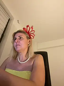 Snapshot of Amelia9798 chatting on January 10, 2026, 8:32 pm Amelia9798 online show from January 10, 2026, 8:32 pm