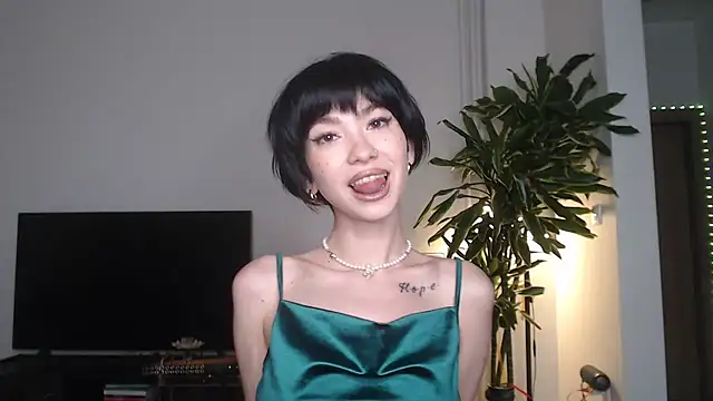 Marley Queen online show from July 12, 2026, 3:58 pm