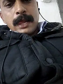 Snapshot of your_hot_dady chatting on March 1, 2026, 7:05 pm your hot dady online show from March 1, 2026, 7:05 pm