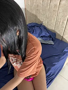 Snapshot of JessyRay_ chatting on February 21, 2026, 8:32 pm JessyRay online show from February 21, 2026, 8:32 pm