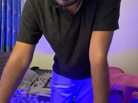 Snapshot of Ruthless_guyy chatting on February 13, 2026, 7:10 pm Ruthless guyy online show from February 13, 2026, 7:10 pm