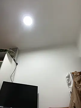 Snapshot of Steven24r30 chatting on March 9, 2026, 3:10 am Steven24r30 online show from March 9, 2026, 3:10 am