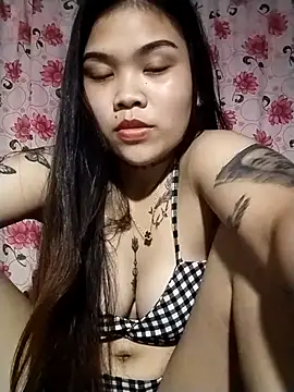 Snapshot of hotbabe69xx chatting on February 14, 2026, 5:53 pm hotbabe69xx online show from February 14, 2026, 5:53 pm