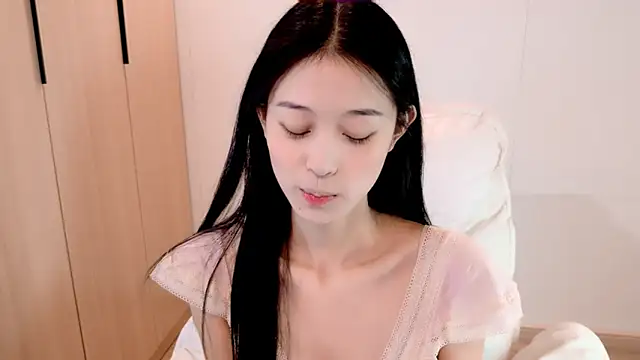 iiiiiiiiiu online show from January 17, 2026, 2:00 pm