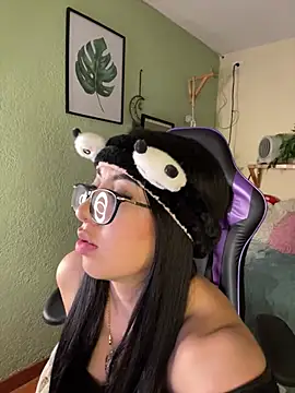 Snapshot of Natsrose chatting on February 6, 2026, 2:49 am Natsrose online show from February 6, 2026, 2:49 am