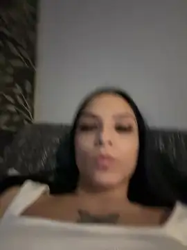 Snapshot of Evelin199 chatting on February 19, 2026, 7:21 pm Evelin199 online show from February 19, 2026, 7:21 pm