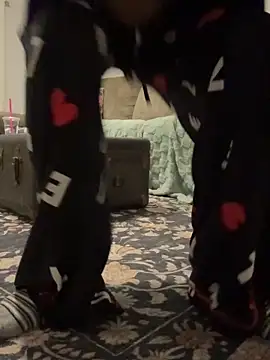 jojosbizarrelyf online show from April 11, 2026, 1:32 am