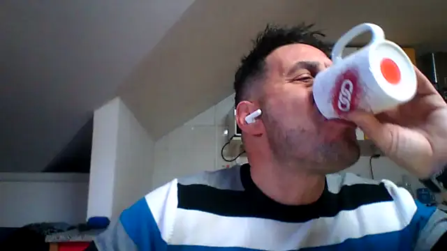 colosone online show from November 18, 2025, 8:08 am