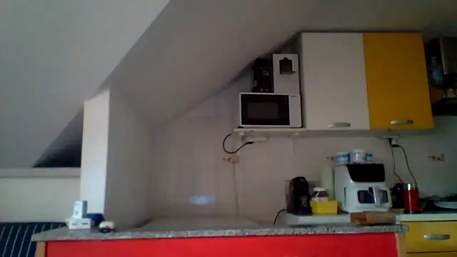 Snapshot of colosone chatting on May 8, 2026, 6:41 am colosone online show from May 8, 2026, 6:41 am