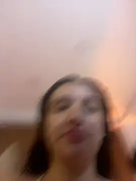 Violett hott  online show from May 22, 2026, 1:06 pm