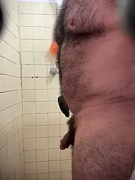 wolfbucker online show from April 8, 2026, 6:52 pm