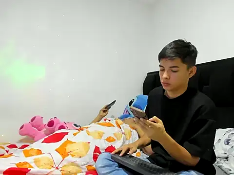 Bleessexx online show from January 16, 2026, 4:49 am