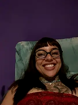 Snapshot of agathamarthins chatting on January 5, 2026, 10:35 pm agathamarthins online show from January 5, 2026, 10:35 pm