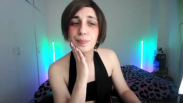 HoneyValentine online show from April 30, 2026, 8:26 pm