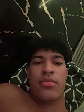 Snapshot of jamescurly00 chatting on March 10, 2026, 11:10 pm jamescurly00 online show from March 10, 2026, 11:10 pm